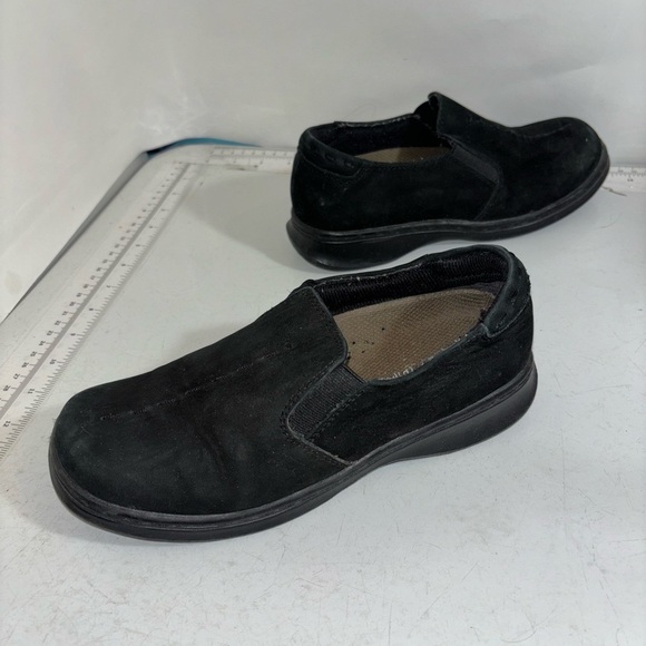 Dr Scholl’s women’s black slip on suede clogs mules in size 6.5 - Picture 7 of 14
